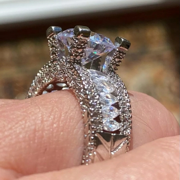 Silver Engagement Ring - Picture 6 of 8